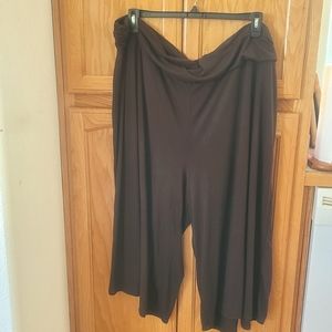 Essentials size 30/32 Dark Brown Wide Leg Goucho-type pants